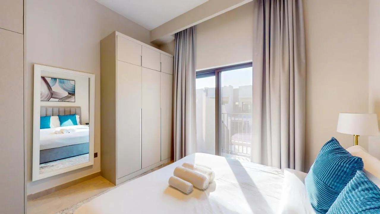 Mag Eye - Spacious Two Bedroom Townhouse Dubai 0*,
