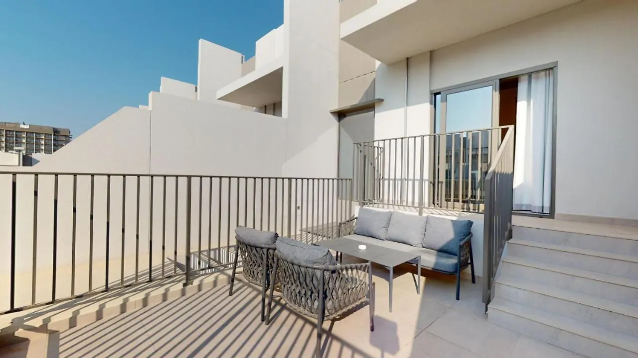 Mag Eye - Spacious Two Bedroom Townhouse Dubai Holiday home
